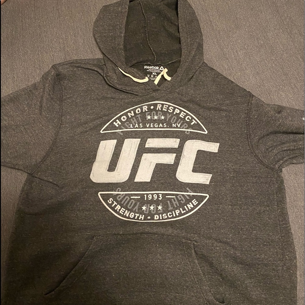 Ufc quarter sleeve sweatshirt